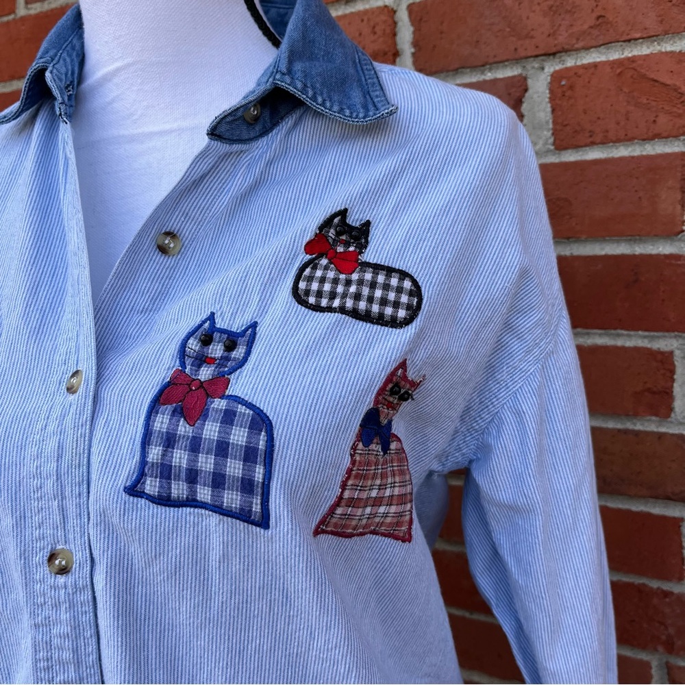 Vintage Button Front Patchwork Cat Print Blue Cha… - image 4